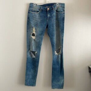 BLANKNYC Ripped Jeans size 27 low rise trendy!!